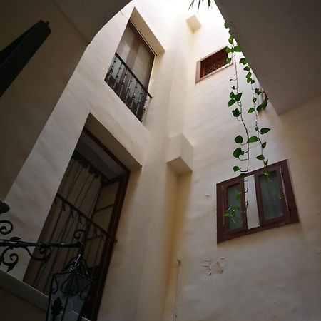 Your Shelter - Private Apartment Bari Bagian luar foto
