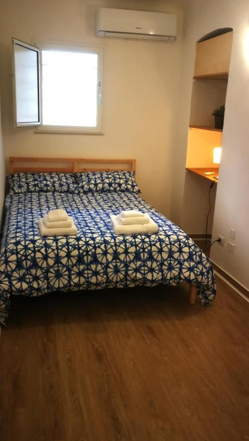 Your Shelter - Private Apartment Bari Bagian luar foto